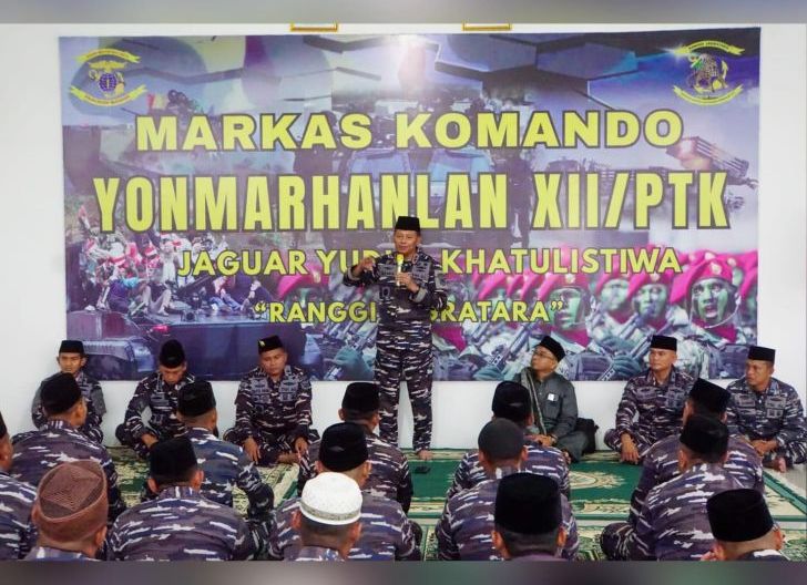 Photo of Hangatnya Kebersamaan di Yonmarhanlan XII: Dankodaeral XII Pererat Silaturahmi Lewat Buka Puasa Bersama