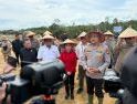 Bersama Kapolda Kalbar, Karolin Dorong Perluasan Tanam Jagung di Landak