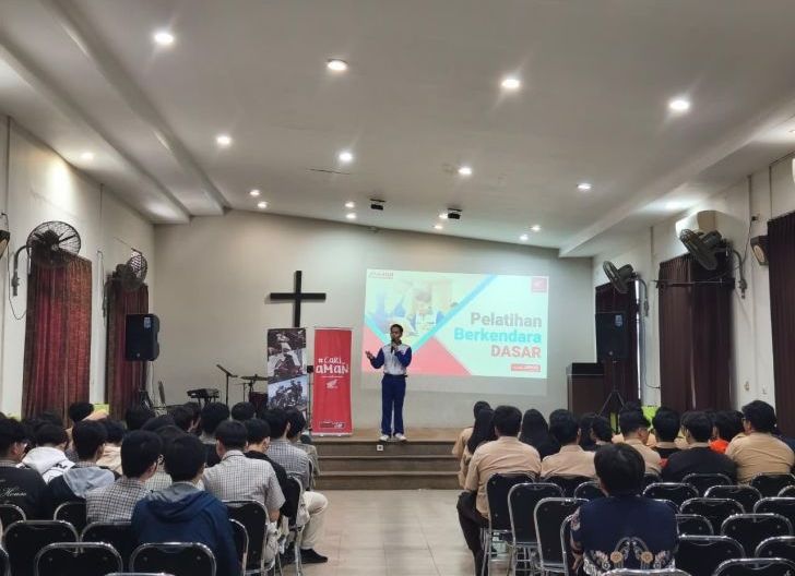 Photo of Implementasi Program Safety Riding oleh Astra Motor Kalimantan Barat dalam Meningkatkan Kesadaran Berkendara Siswa