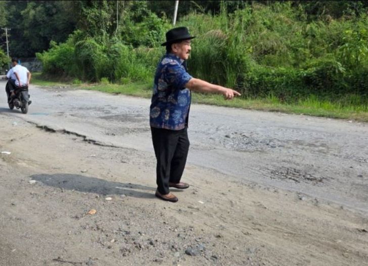 Photo of Komisi XIII DPR: Pemerintah Pusat dan Daerah Harus Segera Perbaiki Jalan Rusak Pasca-Lebaran