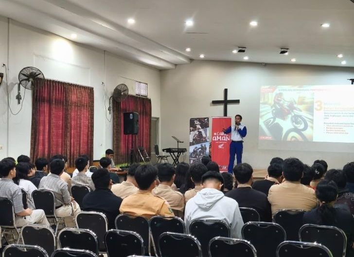 Photo of Safety Riding di SMAK Immanuel Pontianak, Astra Motor Kalbar Perkuat Kampanye Cari Aman
