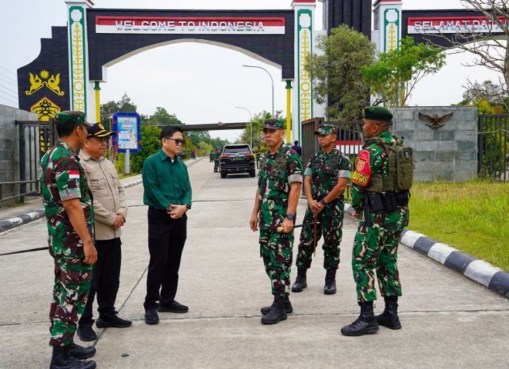 Photo of Pangdam XII/Tpr Pantau Perbatasan: Pastikan PLBN Aruk Aman dan Kondusif