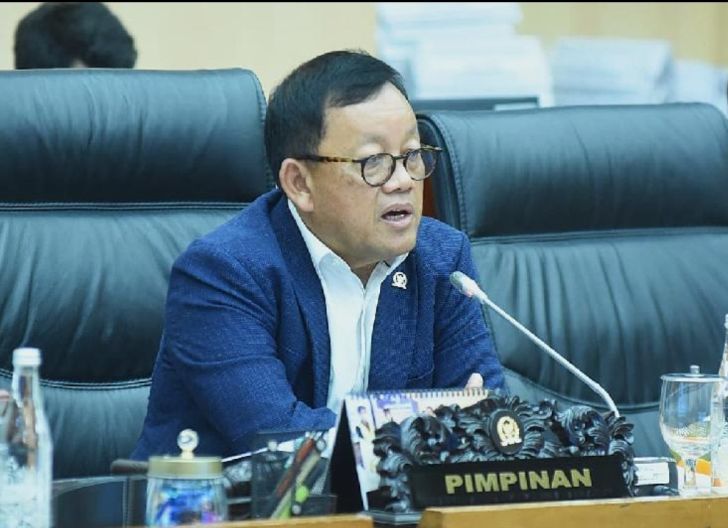 Photo of Susun RUU Ketenagalistrikan, Komisi XII DPR Kembali Serap Masukan Masyarakat Ketenagalistrikan Indonesia