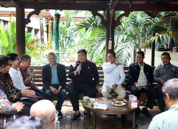 Photo of Halal Bihalal Legislatif dan Wartawan, DPR Minta Media Jaga Sinergi dan Kritik Konstruktif