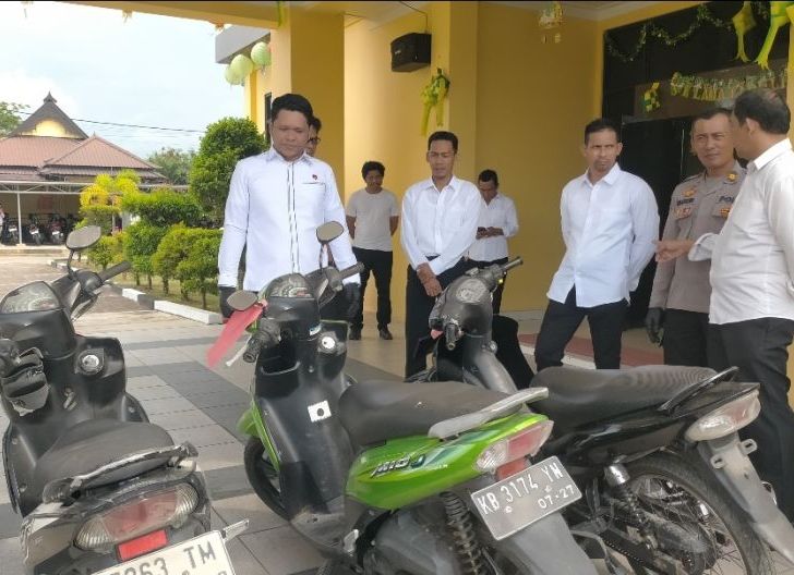 Photo of Satreskrim Polres Singkawang Tanngkap Pelaku Curanmor 10 Lokasi