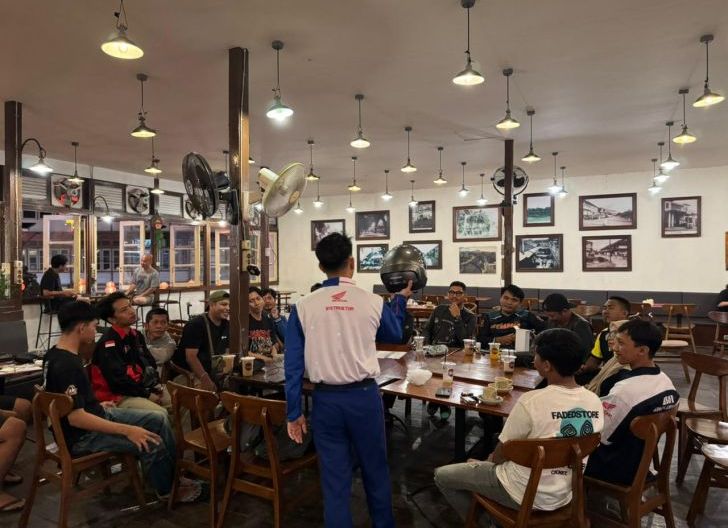 Photo of Safety Riding Jadi Penguat Kebersamaan Komunitas Singkawang