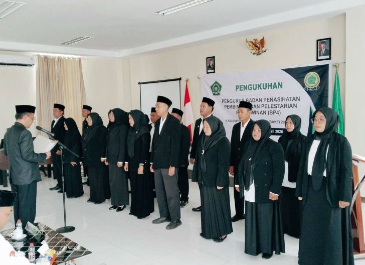 Photo of BP4 Kabupaten Sanggau Resmi Dikukuhkan, Perkuat Peran Pembinaan Keluarga Sakinah