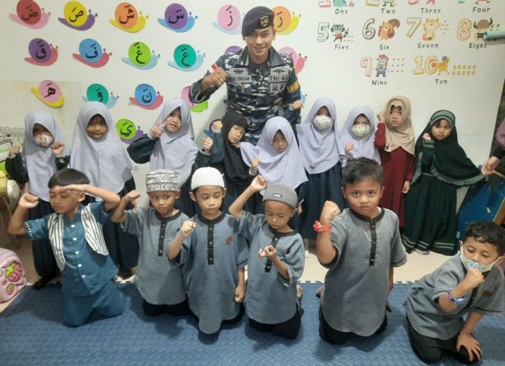 Photo of Bangun Karakter Anak Bangsa, Kodaeral XII Gelar Edukasi Kebangsaan di PAUD As-Sakinah