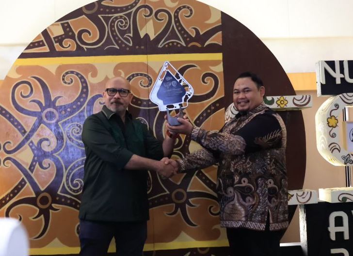Photo of PLN UID Kalbar Raih Penghargaan Nusantara CSR Award 2026, Wujud Nyata Komitmen Pemberdayaan UMKM Berkelanjutan