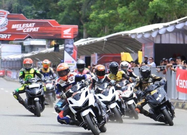 Photo of Vario 160 Kembali Siap Melesat di Arena Astra Honda Dream Cup 2026   