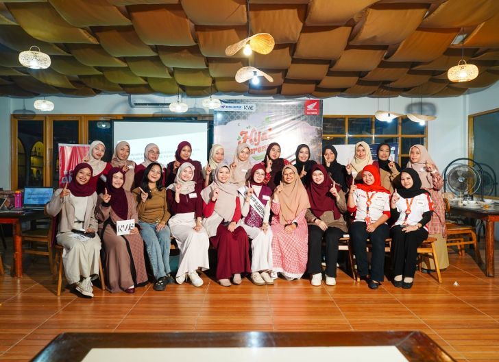 Photo of Bersama Ruang Wanita Bercerita: Berikan Stylish dan Elegan, Astra Motor Kalbar Gelar 