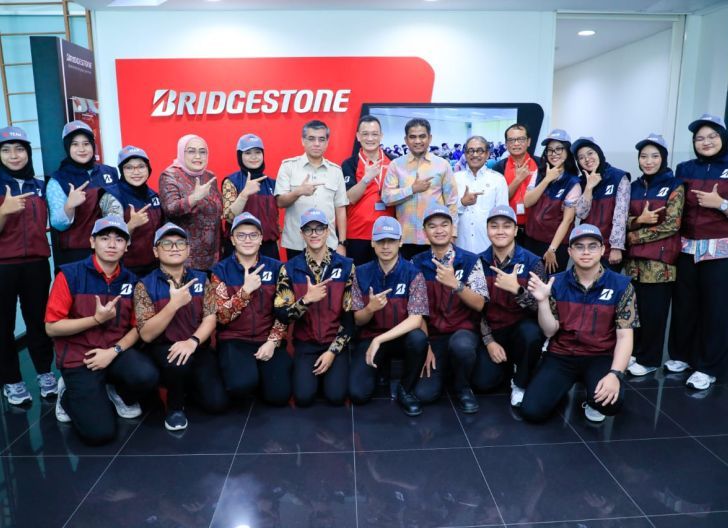 Photo of Menaker: Serikat Pekerja Bukan Lawan Perusahaan, tapi Penjaga Hak Pekerja