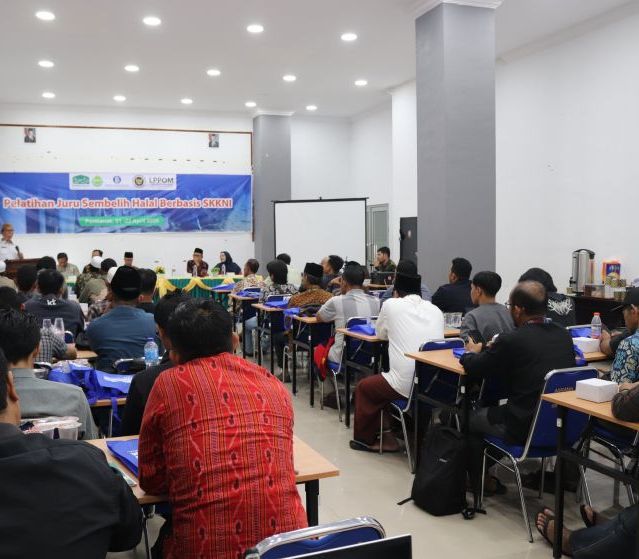 Juru Sembelih Halal Didorong Jadi Garda Depan Sistem Halal di Kalbar