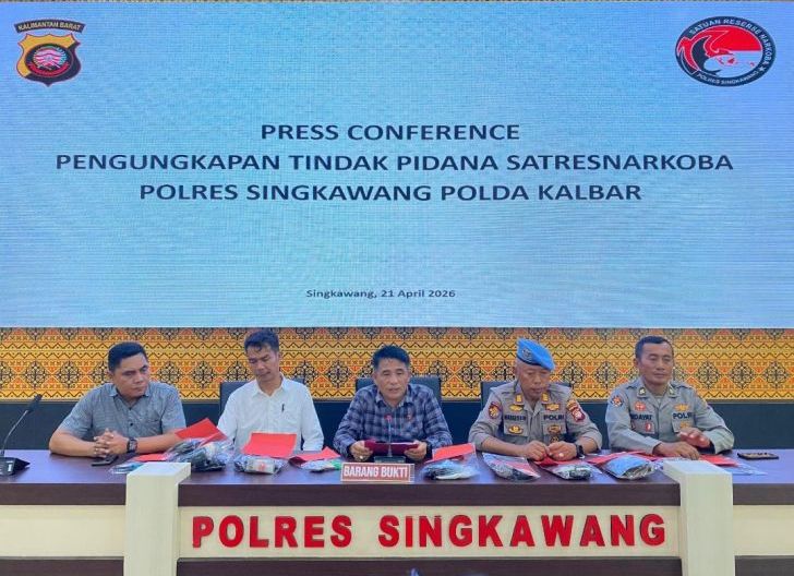 Photo of Polres Singkawang Amankan 4 Tersangka Peredaran Narkotika Antar Kota 