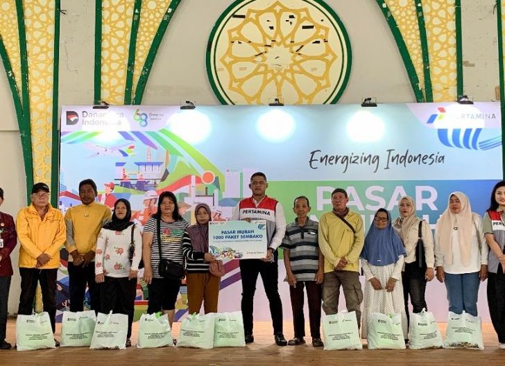 Photo of Pertamina Patra Niaga Regional Kalimantan Gelontorkan 1.000 Paket Sembako Murah di Pontianak