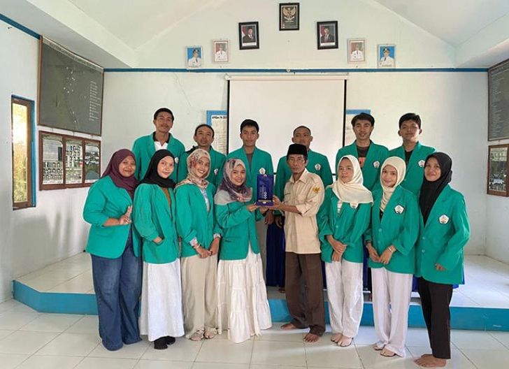 Photo of Mahasiswa Universitas OSO Bawa Misi SDGs ke Lemukutan