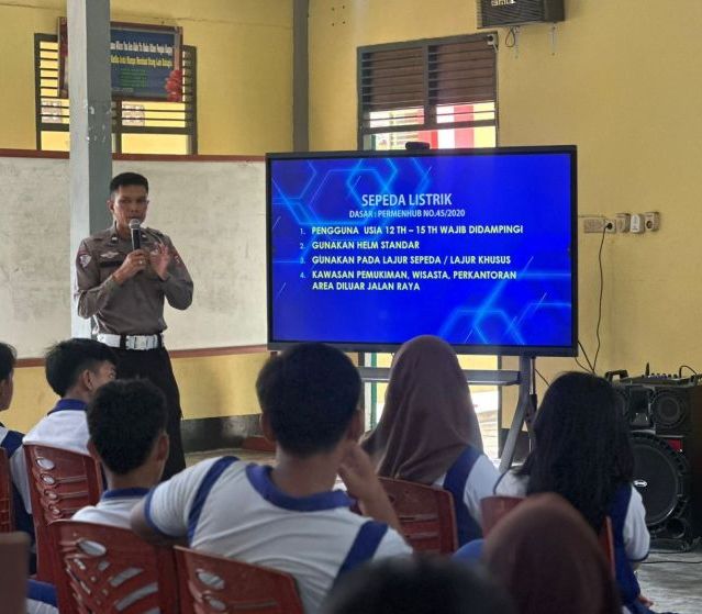Dari Sekolah untuk Keselamatan, Sat Lantas Polres Sanggau Gencarkan Literasi Berlalu Lintas