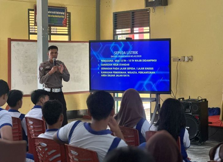 Photo of Dari Sekolah untuk Keselamatan, Sat Lantas Polres Sanggau Gencarkan Literasi Berlalu Lintas