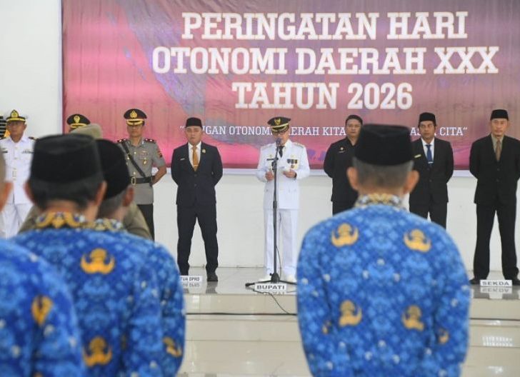 Photo of Pemkab Kayong Utara Gelar Upacara Hari Otonomi Daerah