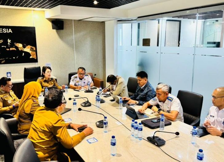 Photo of Pemkot Singkawang Berkoordinasi Dengan Kemenhub, Pastikan Keberlanjutan Peningkatan Fasilitas Bandara