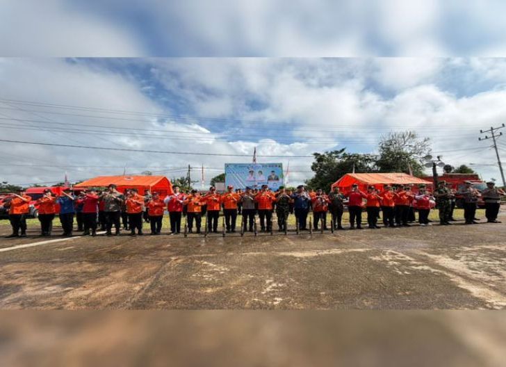 Photo of Perkuat Sinergi Penanggulangan Bencana, Satbrimob Polda Kalbar Ikuti Apel HKB 2026 di Sanggau