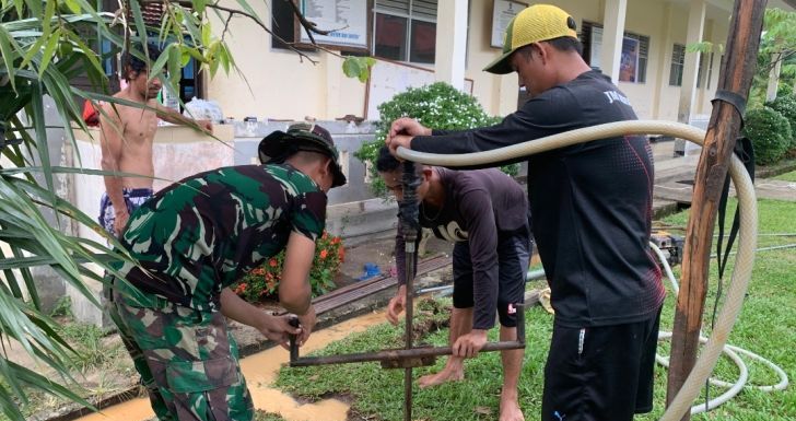 Satgas TMMD Ke-128 Kodim 1204/Sanggau Lakukan Pengeboran Sumur