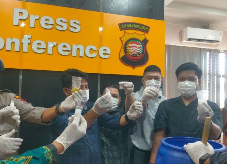 Photo of Polres Singkawang Musnahkan Narkotika Jenis Sabu dan Ekstasi