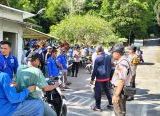 Photo of Polres Bengkayang Amankan Peringatan May Day 2026, 300 Buruh Ikuti May Day di Pantai Mimiland
