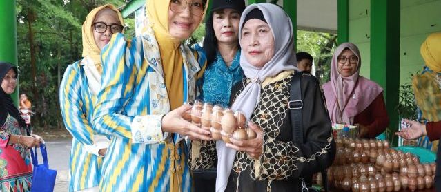 Sebar 15 ribu Telur Murah, TP PKK Pontianak Gelar Bazar