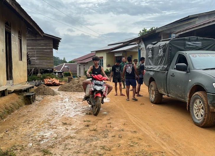 Photo of Sinergi Nyata, Satgas TMMD dan Warga Percepat Pekerjaan RTLH 
