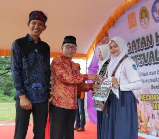 Peringati Hardiknas 2026, CMI Bersama PGRI Luncurkan Modul Edukatif Berbasis Kearifan Lokal