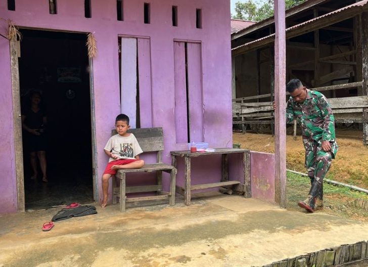 Photo of TNI dan Warga Menyatu, TMMD Bangun Kedekatan Sosial