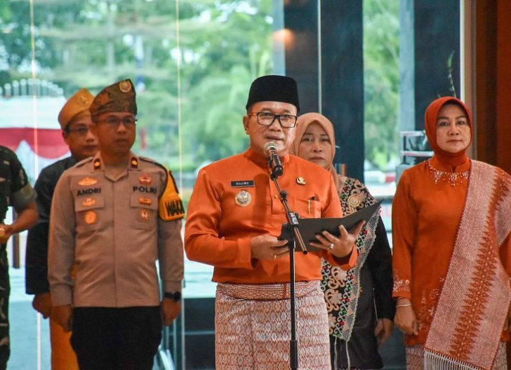 Photo of Peringatan Hari Pendidikan Nasional, ?Sujiwo Ajak Guru Tingkatkan Etos Kerja 