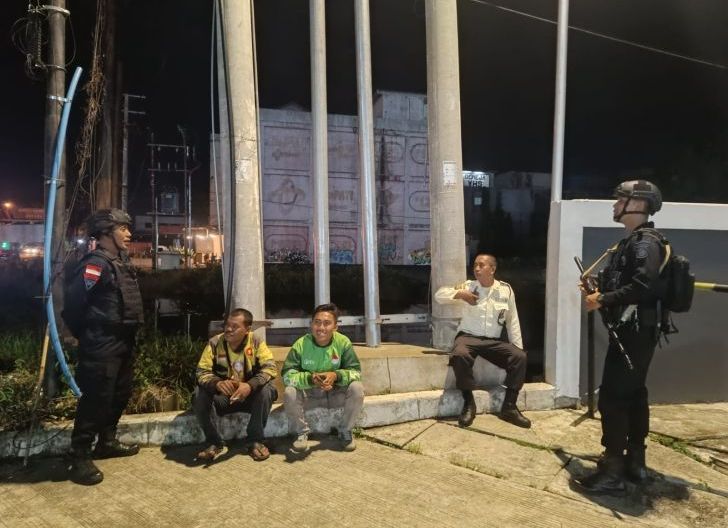 Photo of Patroli Harkamtibmas Satbrimob Polda Kalbar, Strategi Polri Tekan Kriminalitas dan Ciptakan Rasa Aman