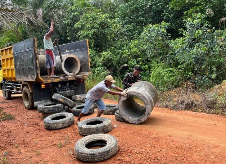 Photo of Satgas TMMD Kodim 1204/Sanggau Pastikan Pekerjaan Infrastruktur Berjalan Optimal 