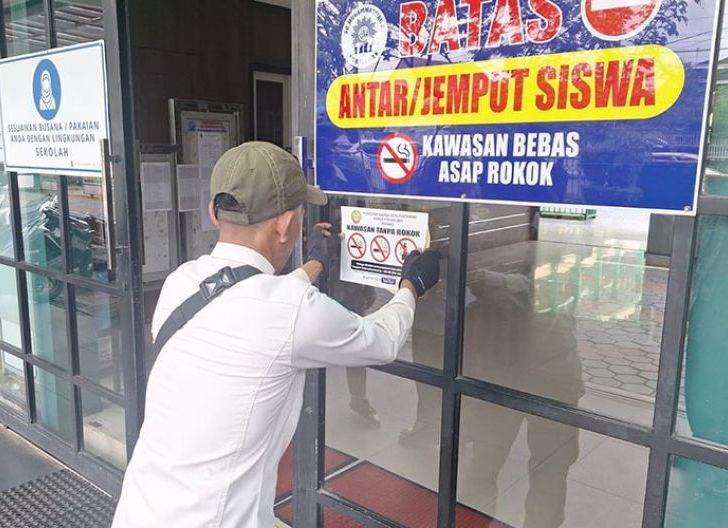 Photo of Pemkot Pontianak Gencarkan Sosialisasi Kawasan Tanpa Rokok, Denda Naik Jadi Rp250 Ribu