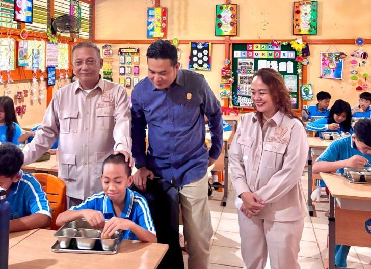 Photo of Monitoring pelaksanaan MBG di SMPN 7 Singkawang