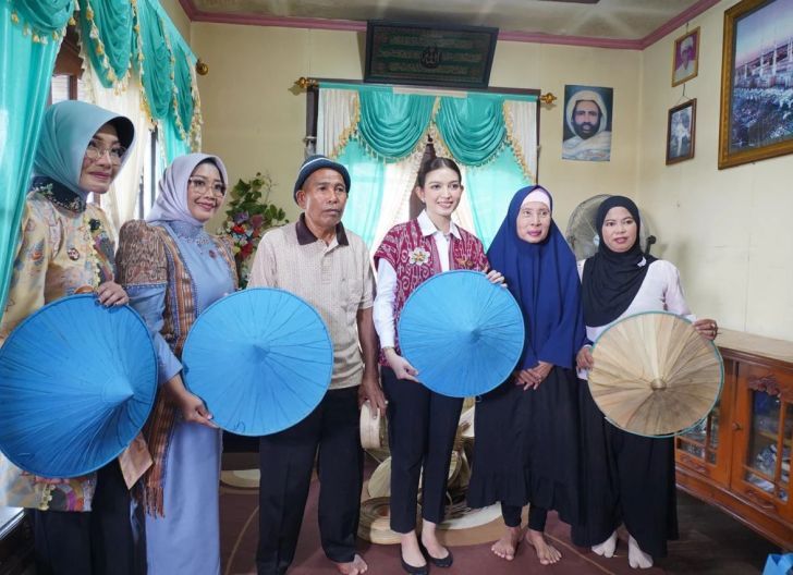 Photo of Beri Semangat Berkarya dan Inovasi, Jubaidah Senang Dikunjungi Istri Wapres
