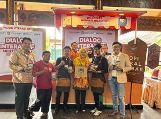 Secangkir Liberika dan Kesempatan Kedua Along Madi