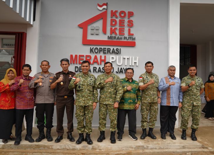 Photo of Hadiri Peresmian 1.061 Koperasi Merah Putih, Pangdam XII/Tpr: Perkuat Ekonomi Kerakyatan