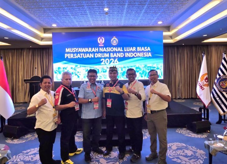 Photo of Dihadiri Ketua Pengprov Drum Band Kalbar, Letjen Robi Herbawan Terpilih sebagai Ketum PDBI Periode 2026-2030