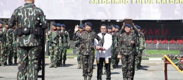 Dansatbrimob Polda Kalbar Kukuhkan Kabagops dan Danyon B Pelopor, Dorong Inovasi dan Profesionalisme