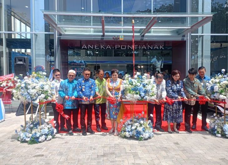 Photo of Dealer Jaecco Aneka Pontianak Resmi Dibuka, Perkuat Layanan Otomotif Premium di Kalimantan Barat