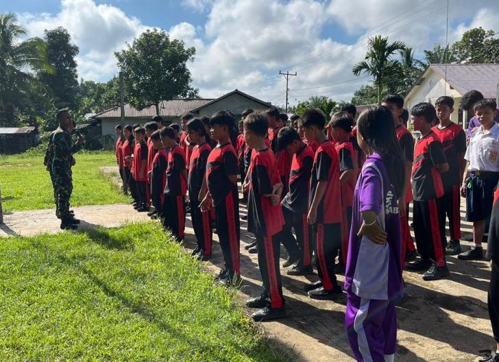 Photo of Pelajar SMPN 5 Semayang Dapat Pembinaan Langsung dari TNI 