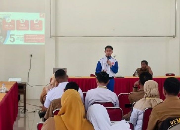 Photo of Astra Motor Kalbar Ajak Pelajar SMA Muhammadiyah 1 Terus Cari Aman Setelah Safety Riding 