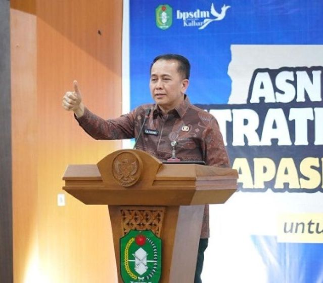 Dirjen Kemendagri Puji Langkah BPSDM Kalbar Kembangkan ASN Muda