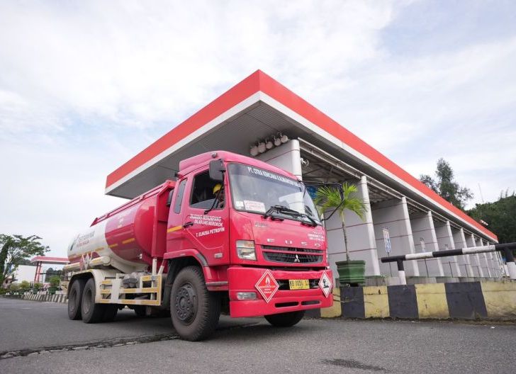 Photo of Pertamina Usut Dugaan Penyelewengan Solar Subsidi di Kalbar