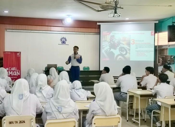 Photo of Astra Motor Kalbar Berikan Edukasi Cari_aman bagi Pengguna Sepeda Motor di Juni 2026 
