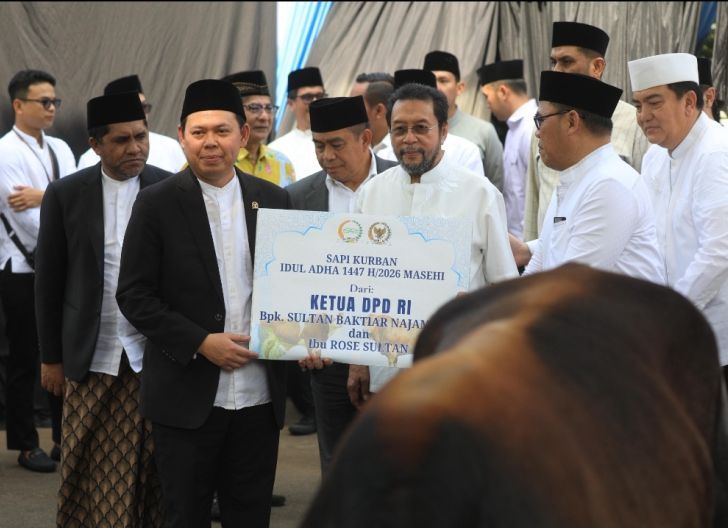 Photo of Merawat Pondasi Persatuan Bangsa, DPD RI Salurkan Daging Kurban pada Masyarakat di Momentum Idul Adha 1447 H