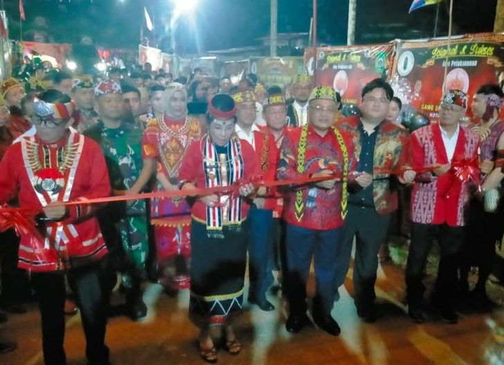 Photo of Wali Kota Singkawang : Gawe Dayak Naik Dango XXVI Tahun 2026 Wujud Syukur dan Jaga Keberagaman